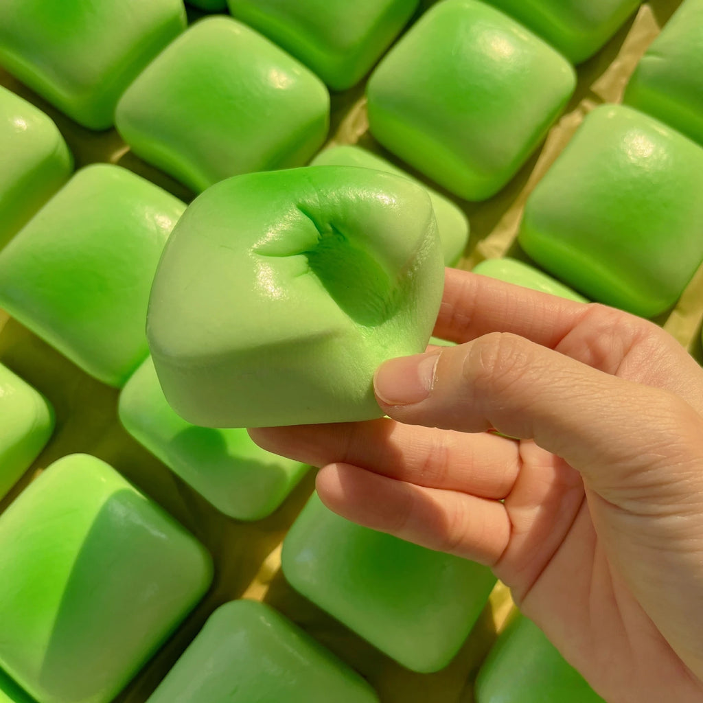 AmiGloz Mini Toast Slow Rising Squishy